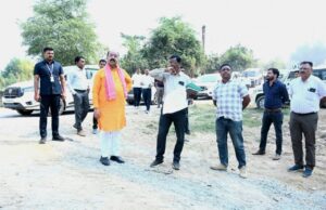 उप मुख्यमंत्री श्री अरुण साव ने निर्माणाधीन पुल के कार्य का किया औचक निरीक्षण